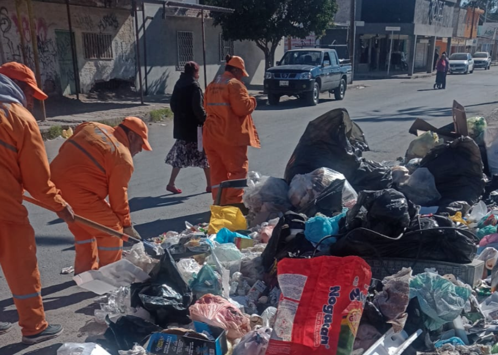 La Ola recolectó más de 200 toneladas de basura durante el mes de diciembre en el primer cuadro de la ciudad