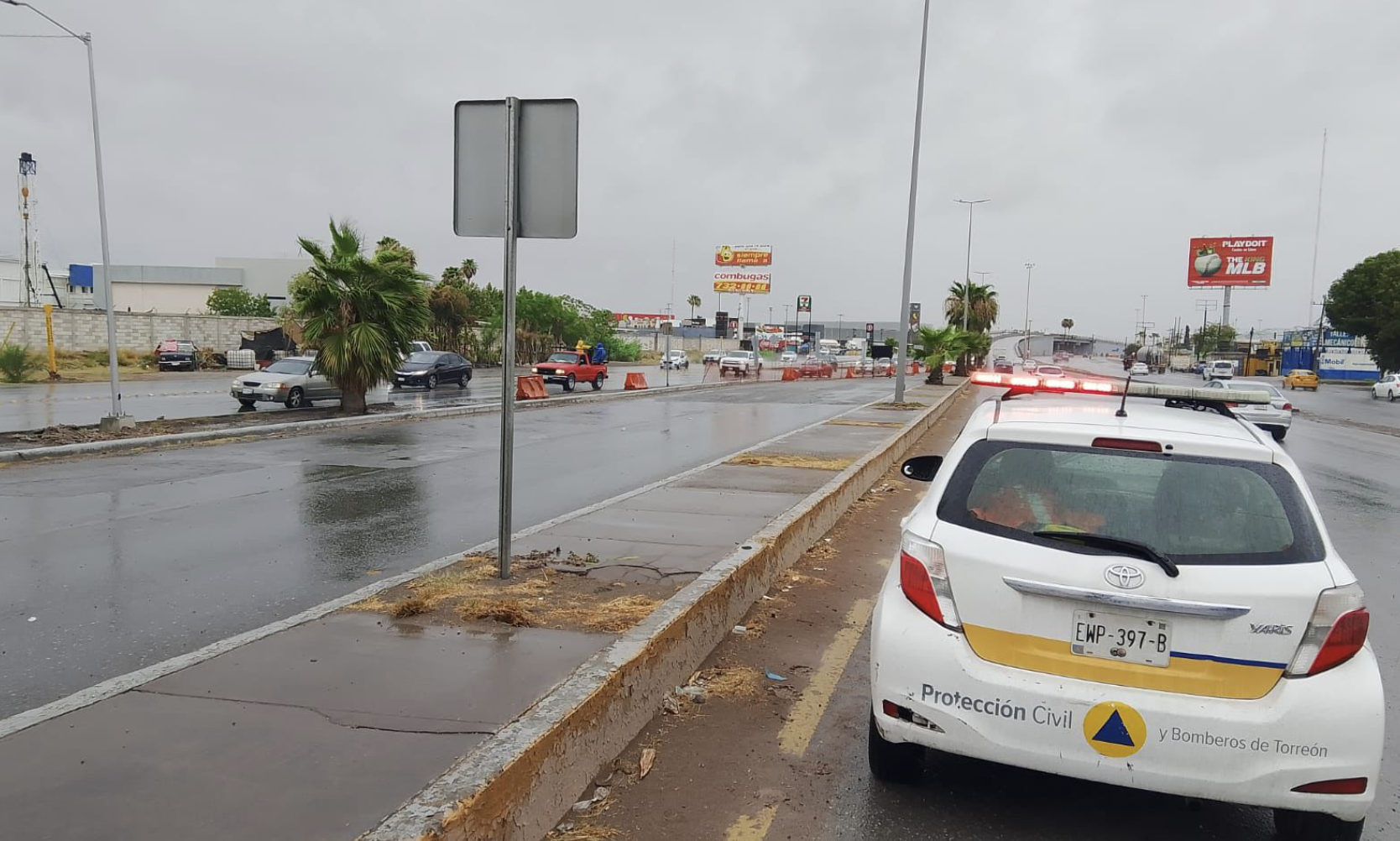 Por las lluvias, dependencias municipales mantienen recorridos de vigilancia en Torreón