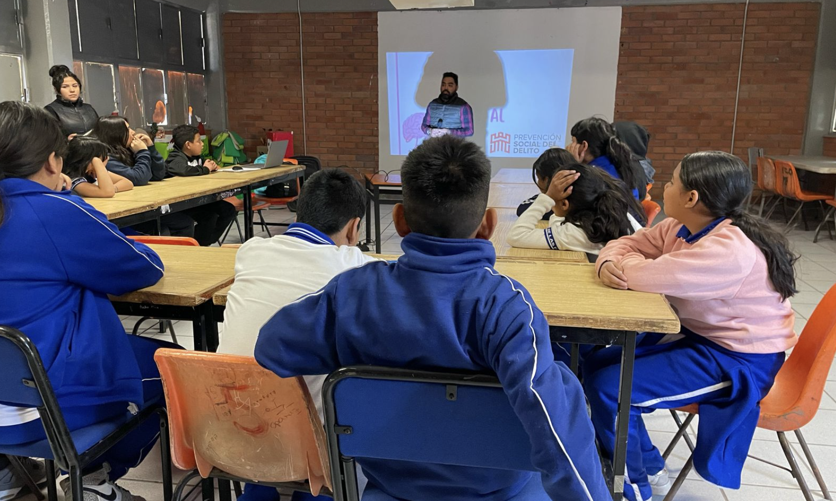 Programa de atención a escuelas de la Dirección de Prevención Social de la Violencia ha atendido a 200 jóvenes