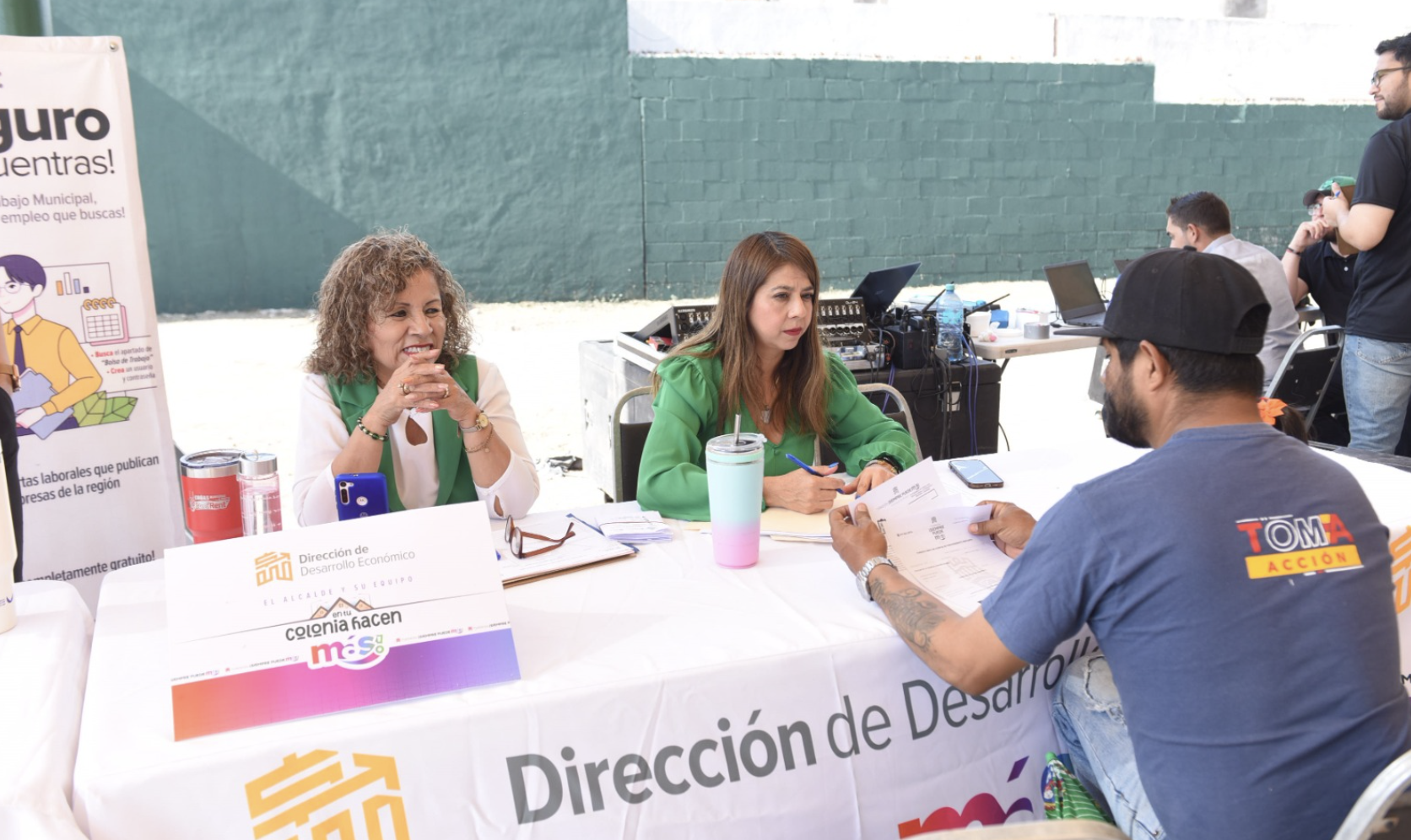 Desarrollo Económico acerca sus servicios a la ciudadanía durante las brigadas municipales