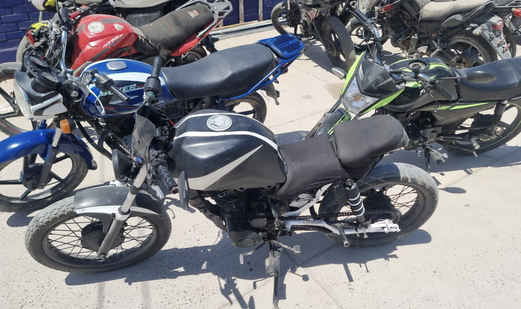 Desmantelan banda de roba motos en Torreón