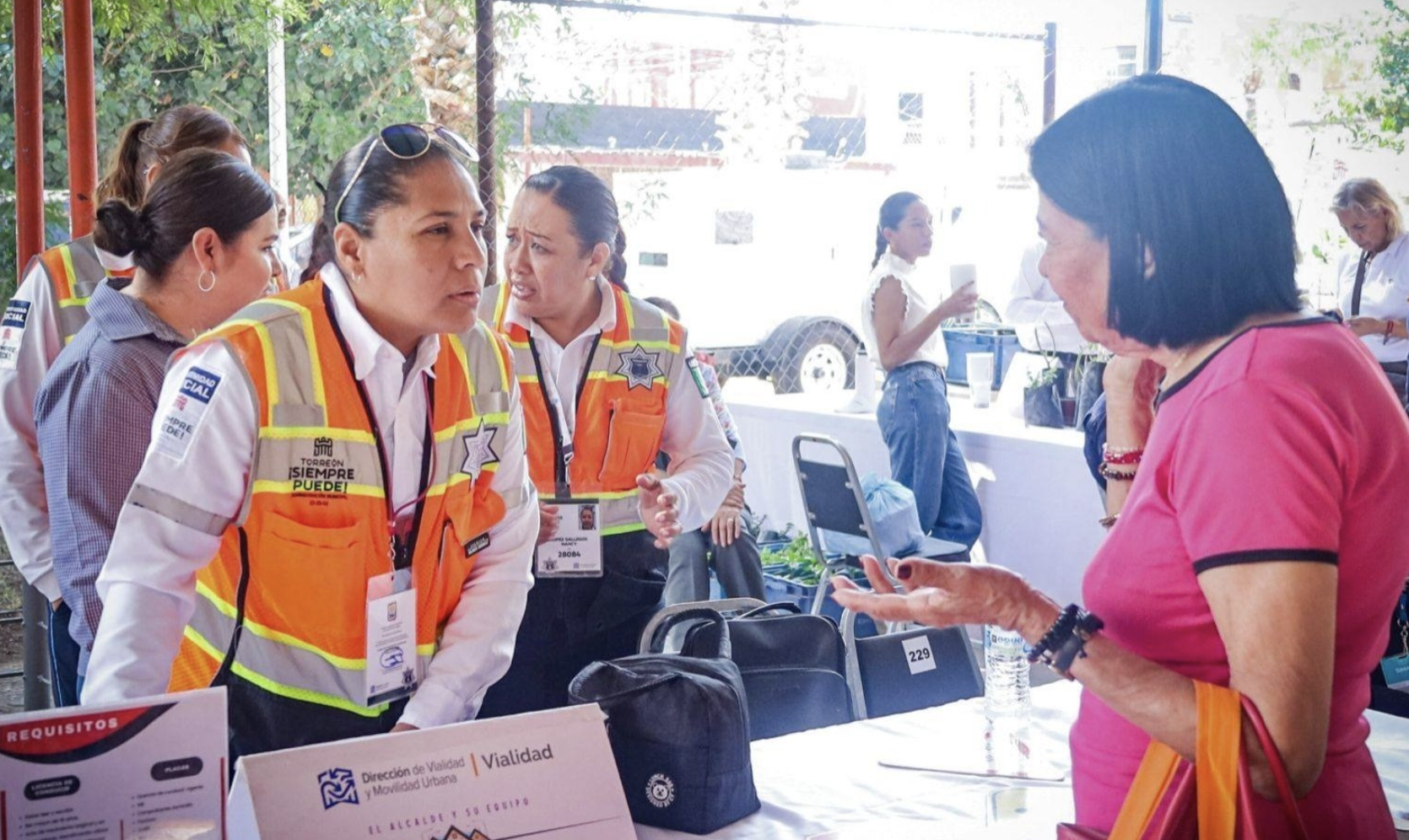 Acercan servicios viales a colonias a través del programa “El Alcalde y su equipo en tu colonia hacen más”