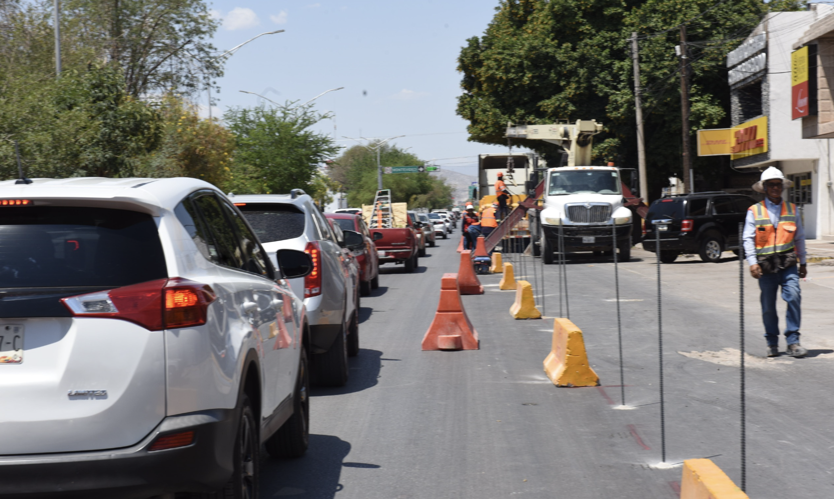 Implementan cierres parciales de carriles por obras de sondeo en el Sistema Vial Abastos- Independencia