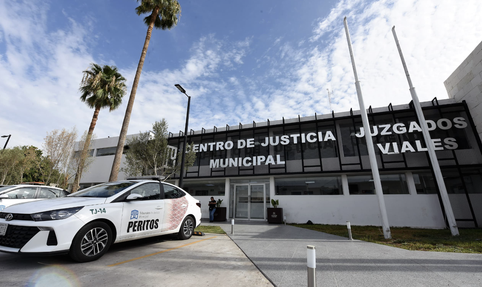 Agilizan atención ante accidentes viales durante temporada de lluvias; recomiendan extremar precauciones al manejar