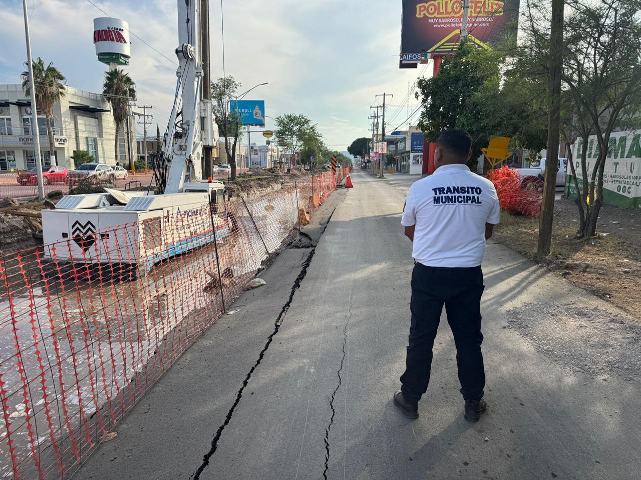 Lluvias ocasionan deslaves en la construcción del  Sistema Vial Abastos – Independencia
