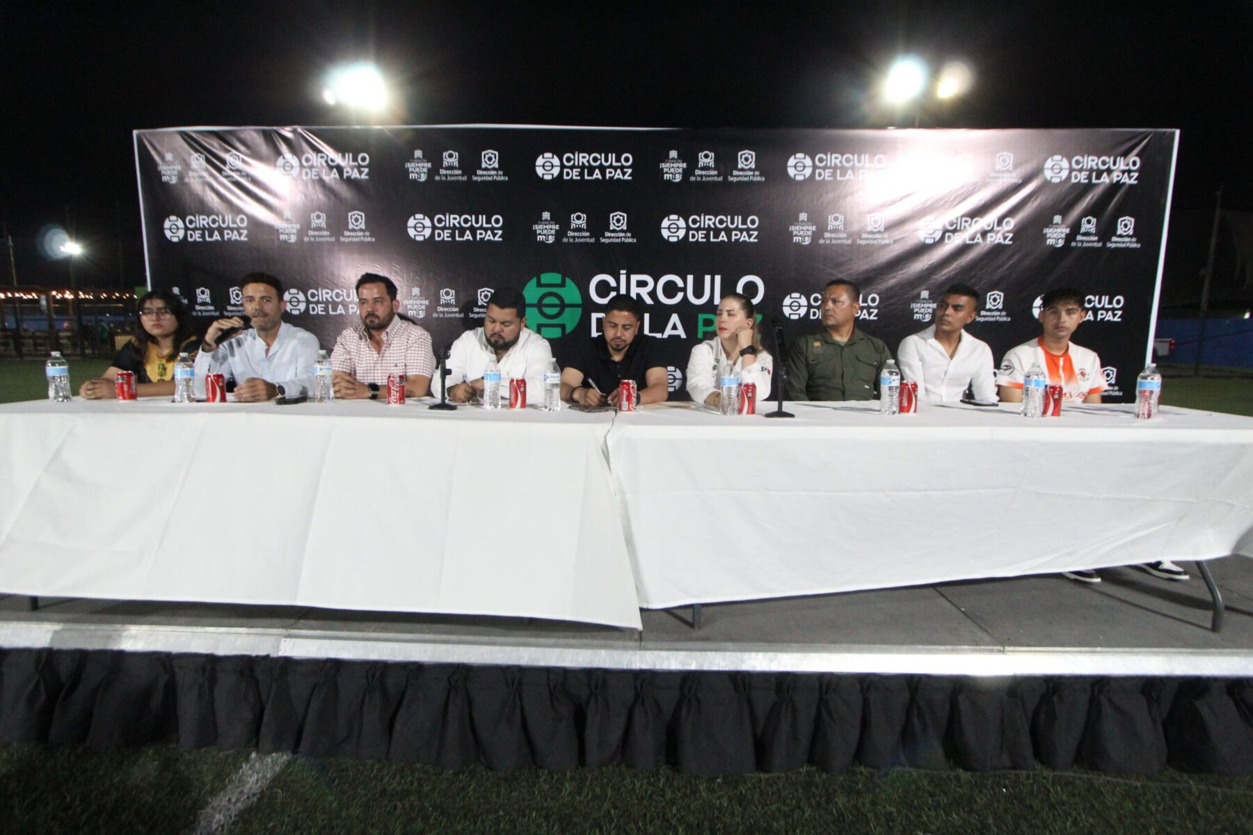 Firman acuerdos por la paz en las canchas de fútbol local