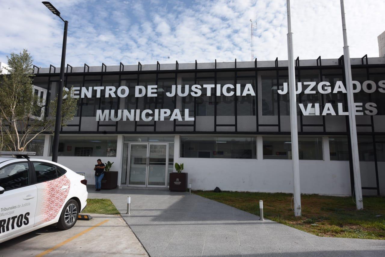 Orientan a jóvenes sobre los riesgos por abuso del alcohol y consumo de drogas