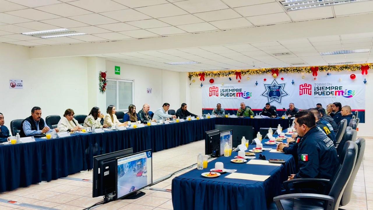 Refuerzan operativos de seguridad en puntos estratégicos de la ciudad con mayor movilidad