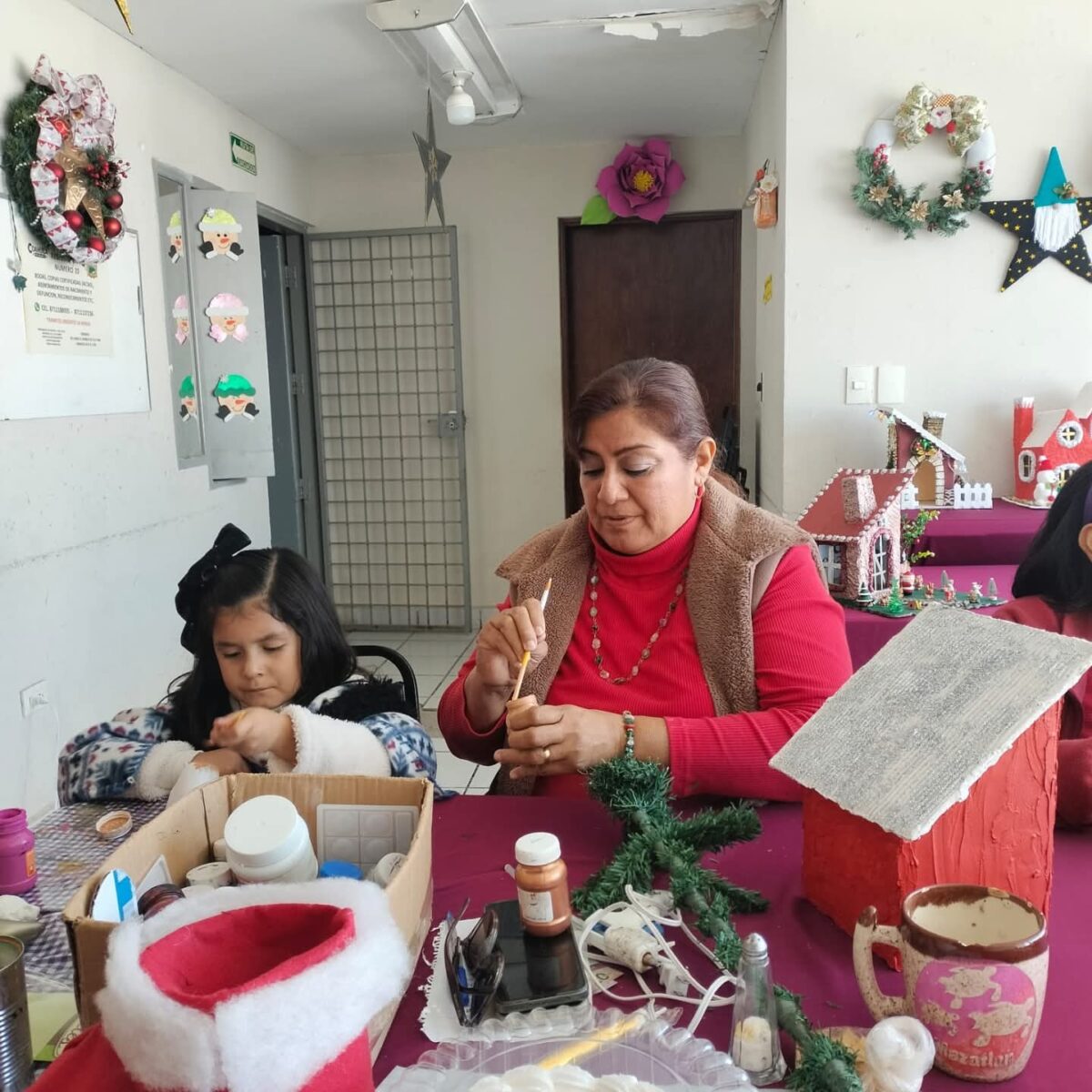 Centros Comunitarios impulsan el desarrollo personal de torreonenses