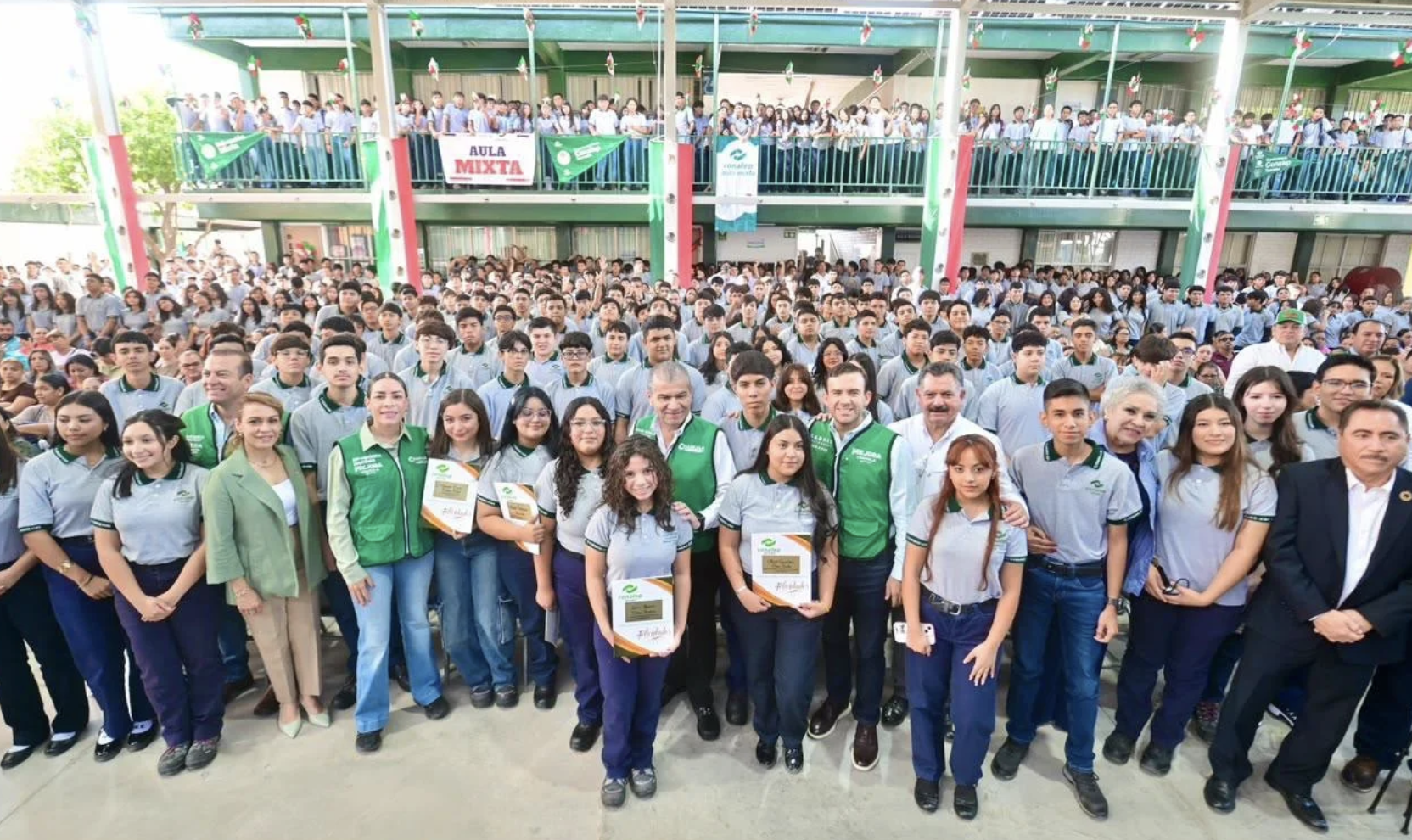Miguel Riquelme destaca oportunidades para el desarrollo de los jóvenes en Torreón