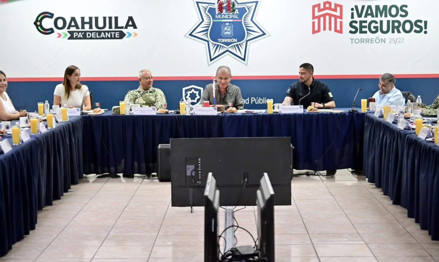 Revisa Miguel Riquelme estrategias de atención municipal en fraccionamientos y cerradas